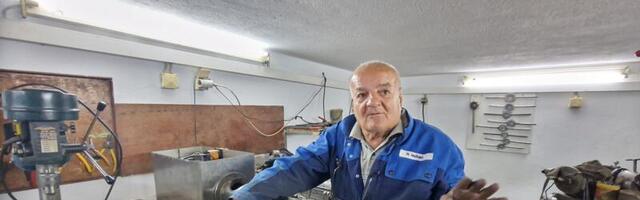 Majstor Huke, metalostrugar sa iskustvom od šest decenija