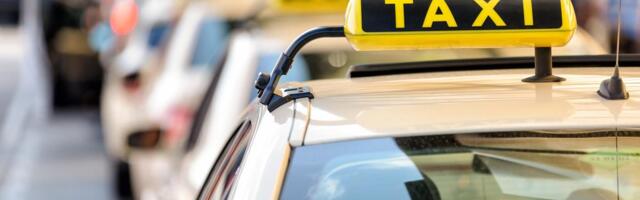 Zadržali tradicionalni način poslovanja: Naxis promenio krovne oznake na vozilima kako bi jasno stavili do znanja da nastavljaju sa starim načinom rada