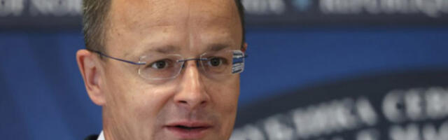 Сијаро: Зеленски блокирањем испорука нафте чини акт агресије против Мађарске