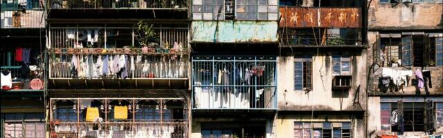 Preko 30 hiljada ljudi u 350 stambenih zgrada živelo je u gradu tame: Zatrpani smećem, kriminal je cvetao, a vlast je bila nemoćna