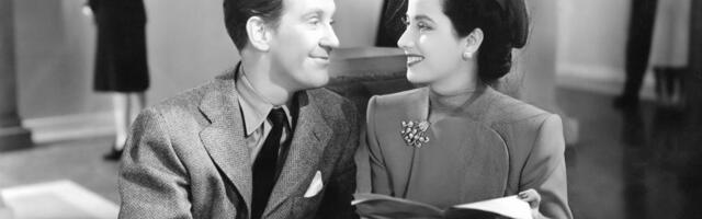 Rekla je tajnu koju je čuvala celog života i srušila se: Čuvenoj glumici se život srušio u sekundi