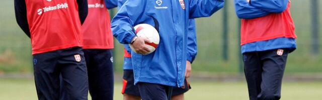 "SLUŽE SE TRIKOVIMA, VARAJU..." Bivši selektor Srbije javno opleo po sredini u kojoj je ostavio veliki trag!