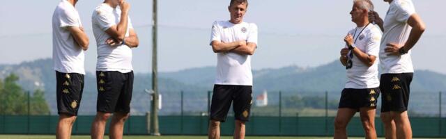 Zemun - Partizan: Poslastica! Saša Ilić po prvi put kao trener crno-belih protiv povratnika u Superligu