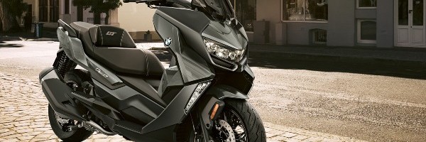 Odlična ponuda - BMW 400 GT bez učešća za 148 eura mesečno