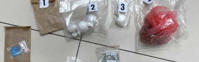 Kod Čačanina otkriven amfetamin i trava! Pretresoin stana pronađena vagica i narkotici za prodaju