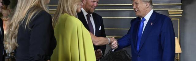 "KRALJICA JE PRELEPA I SPEKTAKULARNA": Tramp pao na čari najvažnije žene u zemlji! ŠTA ĆE NA OVO REĆI MELANIJA? (FOTO)