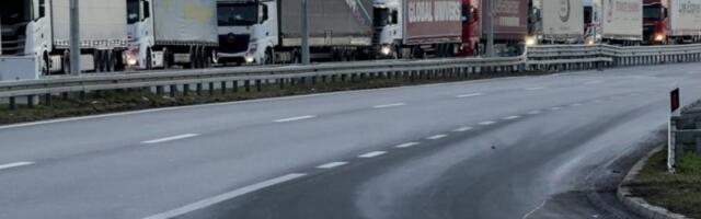 "TERAJU NAS DA SE ODREKNEMO PORODICA, NEĆE MOĆI!" Kamiondžije Balkana blokirale sve puteve ka EU, najavljuju da će IZDRŽATI DO KRAJA!