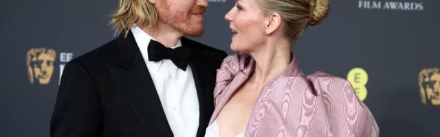 Glumici se raspala suknja nasred crvenog tepiha: Došla da podrži muža, a onda je propala u zemlju od blama (FOTO)