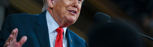 Демократе у Одбору за надзор траже да Трамп буде саслушан