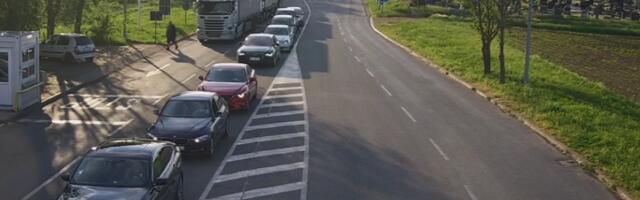 Alarm na granicama: Kamioni zarobljeni satima, a evo kakvo je stanje na naplatnim rampama i za putnička vozila!