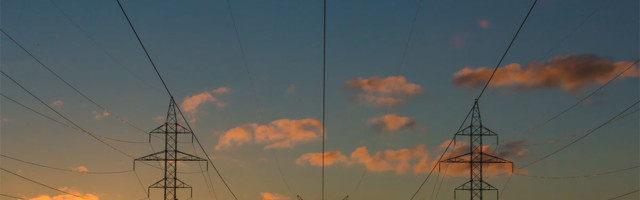 Tesla gradi veliko postrojenje za skladištenje energije