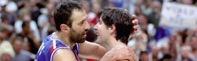 DIVAC ZAZVIŽDAO MARŠ NA DRINU I SVE JE BILO GOTOVO! Ovo su znali samo igrači, a Bodiroga otkrio NOVE DETALJE RUŠENJA AMERIKE! (VIDEO+FOTO)