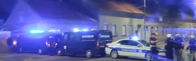 Pančevcima je lako - policija blokira umesto njih (VIDEO)