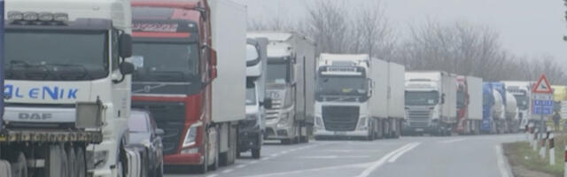 Prevoznici iz BiH blokirali sve granične prelaze sa Hrvatskom: Ne odustaju dok se ne ispune zahtevi