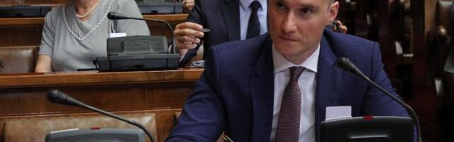 Božović: Delegacija SNS doživela fijasko, Vučić više ne može da proglasi izbornu pobedu u 21 čas uveče