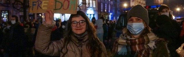 Protesti u Poljskoj zbog zabrane abortusa inspirisale su žene da podele svoje priče o prekidu trudnoće i trebalo bi da ih čujete