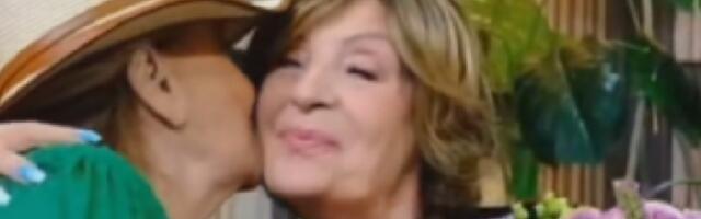 Emotivni susret Tereze Kesovije i Lepe Lukić u Zagrebu (VIDEO)