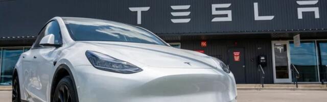 Tesla povlači 200.000 vozila zbog neispravnosti zadnje kamere
