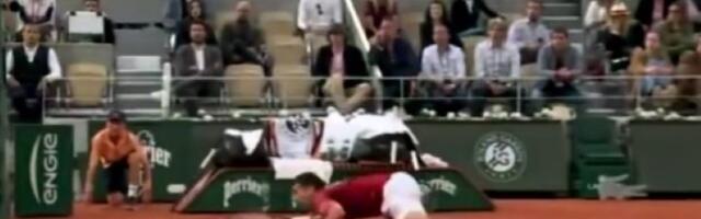 Novak je neuništiv: Jači od rivala i povrede - ide u četvrtfinale