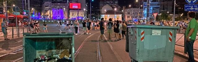 Topovski udari i suzavac nad Beogradom: Policija vijala ljude (FOTO/VIDEO)