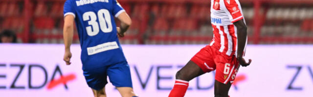 CRVENA ZVEZDA - RADNIK Crveno-bela opsada gola gostiju, Ranđelović kao hobotnica, 0:0