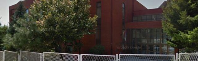 "VOLI TE SESTRA!" Vranje se oprašta od tinejdžera koji je preminuo na fudbalu u školi (FOTO)