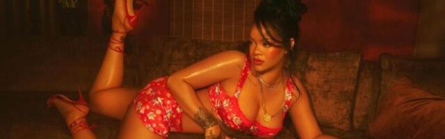 Rijanina beba pozirala u prvim Dior pelenama ikada napravljenim