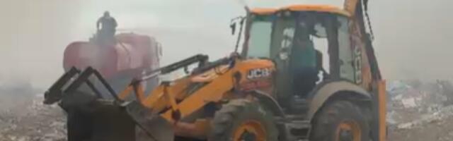 Hitnom reakcijom sprečena katastrofa: Podmetnut požar na deponiji u Bogatiću (VIDEO)