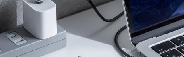 Konektor USB-C kabla od 240W se rotira i savija 