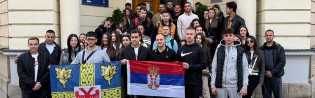 Mladi iz Leskovca otputovali na Zlatibor na ,,UMrežavanje studenata“