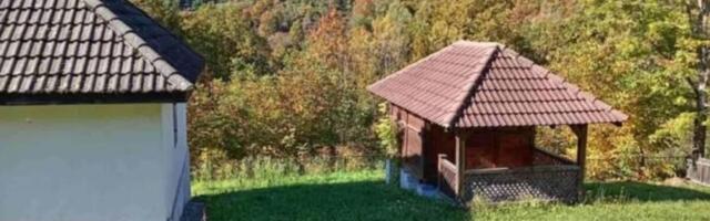 Ivana prodaje kuću kod Kosjerića, a vi imate 150 razloga da je kupite: Cena 35.000 evra, ima ogroman plac sa blagom