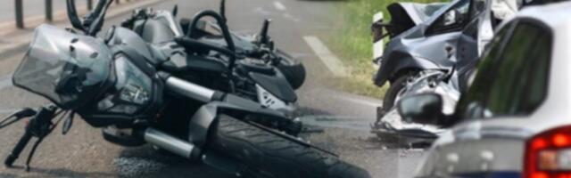 Silovit sudar auta i motora kod Novog pazara:  Motociklista odleteo na kolovoz