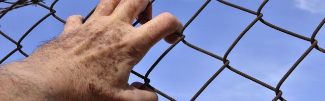 Neka ga bog sad vadi iz zatvora! Pozvao vernike na molitvu i izazvao katastrofu