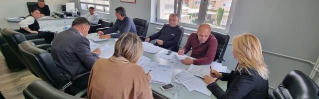 Општина Пријепоље финансира реновирање учионица економске школе за прелазак на једносменски рад