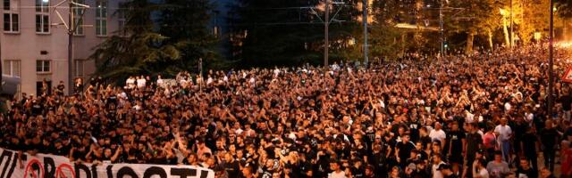 Grobari stali uz legende: Očistimo klub od parazita