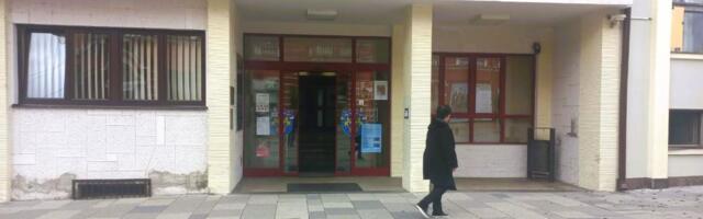 Studenti se povukli sa platoa ispred Gradske uprave gde su proveli noć, poziv Čačanima da krenu u Beograd i podrže Dijanu Hrku