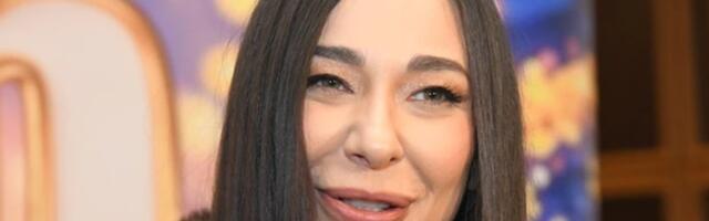 Otekla od suza, šminka se razmazala oko očiju, a ona samo grca: Sanja Vučić snimljena u crnom od glave do pete