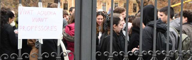 Roditelji učenika Jovine gimnazije tvrde da je direktor te škole vređao nastavnike