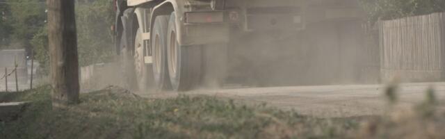 Vozila ostajala bez točkova zbog rupa: Na ovoj deonici konačno sanacija štete