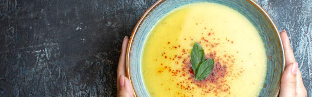 Ručak za pola sata: Kremasta čorba sa krompirom i topljenim sirom