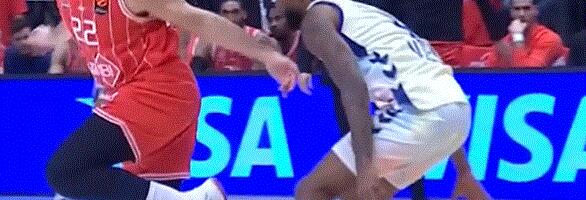 Ljubitelji košarke odlučili: Micićeva bruka deo najboljeg poteza Evrolige