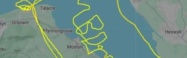 Pilot na nebu avionom ispisao poruku "dosadno mi je"