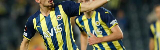 I Fener je našao žrtvu da se sa njom poigrava (VIDEO)