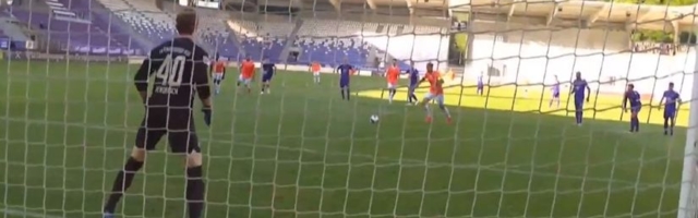 Ne može se u Bundes bez odbrane: Dursun izbacio Aue iz trke, Nirnberg se klati na ivici ambisa (VIDEO)