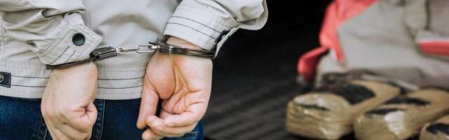 REKORDNA ZAPLENA KOKAINA U SREMSKOJ MITROVICI! Nađeno 12 kilograma droge sa čudnim oznakama!