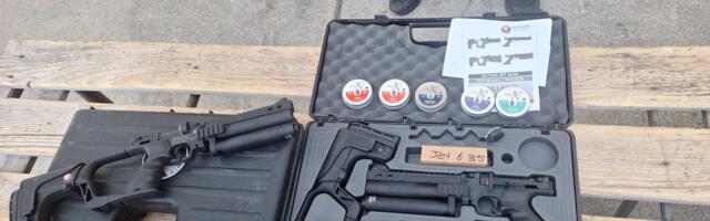 Gasni pištolji i municija pronađeni u autu na prelazu Preševo FOTO