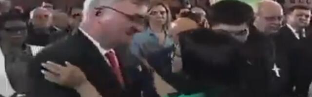 (VIDEO) Panika u Venecueli! Nova predsednica uradila neošto neočekivano na inauguraciji - prišla ruskom, kineskom i iraanskom ambasadoru, a onda...