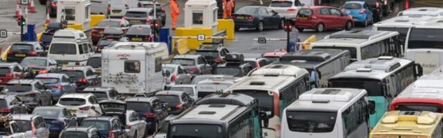 Граничне контроле стопиране по новом систему у Доверу због гужви