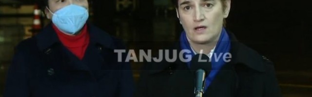 /VIDEO/ U SRBIJU STIGLO POLA MILIONA KINESKIH VAKCINA! Ana Brnabić: Ovo je dokaz ČELIČNOG prijateljstva Srtbije i Kine!