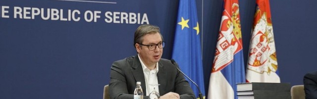 Vučić: Nisam video non pejper, zalažem se za postojeće granice